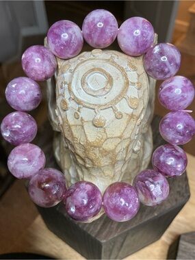 Purple Muscovite 14mm